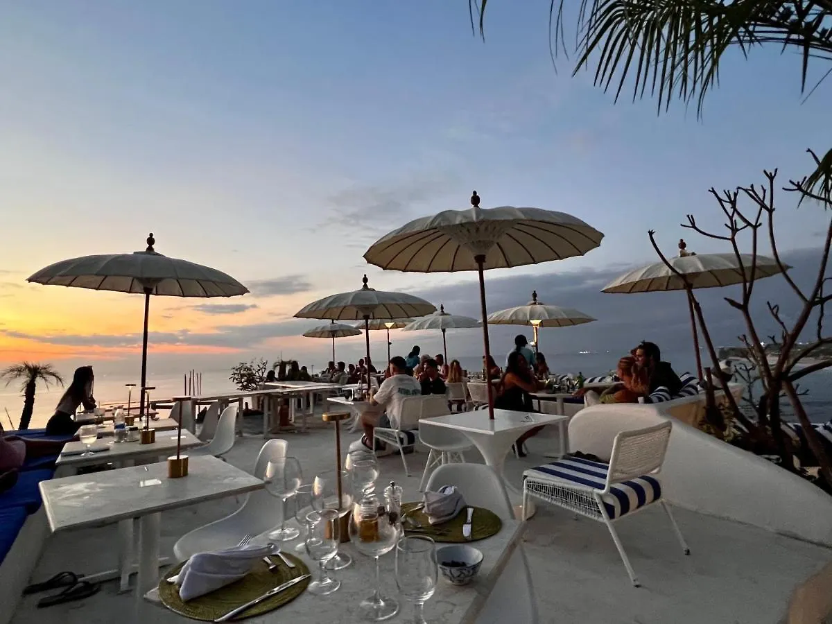 Morabito Art Cliff Villa Uluwatu