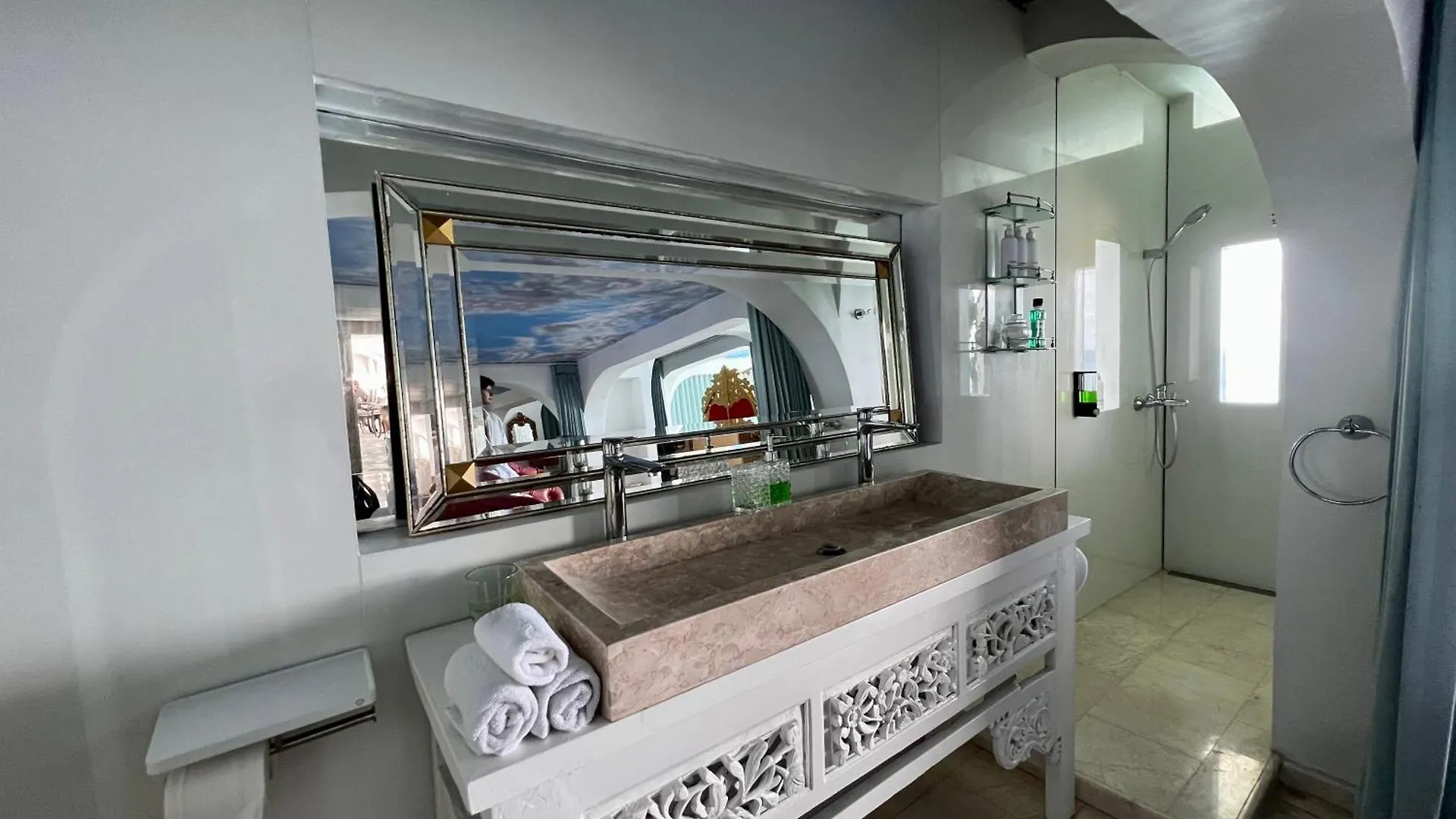 Morabito Art Cliff Villa Uluwatu